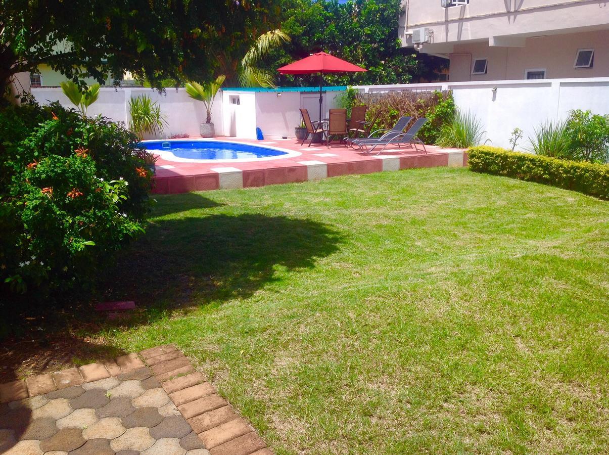 Cardamon Villa Is A 2 Bedroom With 1 Bathroom And Seperate Toilet Detached House With Ac And Swimming Pool , 5 Minutes Walk From Flic En Flac Public Beach Εξωτερικό φωτογραφία