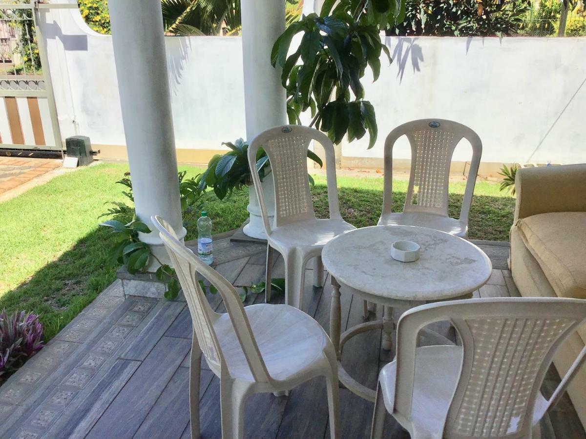 Cardamon Villa Is A 2 Bedroom With 1 Bathroom And Seperate Toilet Detached House With Ac And Swimming Pool , 5 Minutes Walk From Flic En Flac Public Beach Εξωτερικό φωτογραφία
