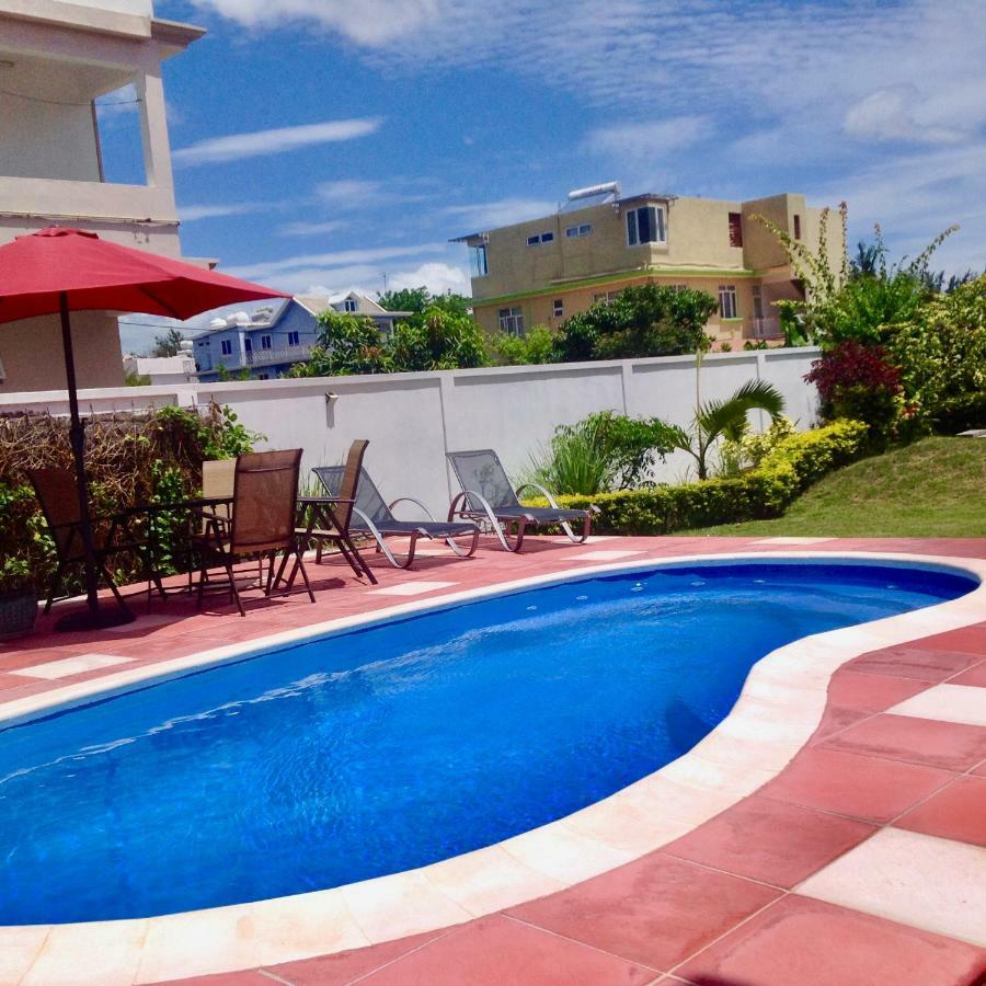Cardamon Villa Is A 2 Bedroom With 1 Bathroom And Seperate Toilet Detached House With Ac And Swimming Pool , 5 Minutes Walk From Flic En Flac Public Beach Εξωτερικό φωτογραφία