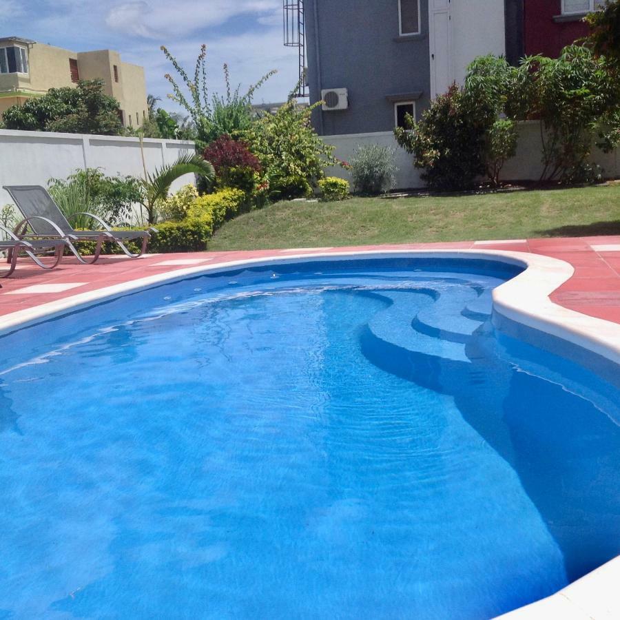 Cardamon Villa Is A 2 Bedroom With 1 Bathroom And Seperate Toilet Detached House With Ac And Swimming Pool , 5 Minutes Walk From Flic En Flac Public Beach Εξωτερικό φωτογραφία